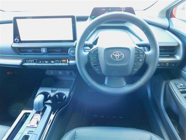 プリウス Ｚ　Ｒカメラ　フルセグ地デジＴＶ　フルオートエアコン　サイドエアバッグ　元試乗車　ドラレコ付き　ＥＳＣ　パワーステアリング　アルミ　Ｐシート　インテリキー　ＡＣ１００　整備記録簿　パワーウインドウ　ＴＶ（5枚目）