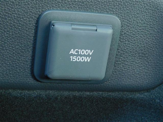 プリウス Ｚ　Ｒカメラ　フルセグ地デジＴＶ　フルオートエアコン　サイドエアバッグ　元試乗車　ドラレコ付き　ＥＳＣ　パワーステアリング　アルミ　Ｐシート　インテリキー　ＡＣ１００　整備記録簿　パワーウインドウ　ＴＶ（13枚目）