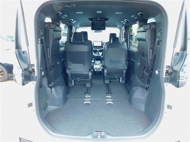 ヴォクシー ハイブリッドS-Z 両側Pドア カーテンエアバック スマキ プリクラッシュセーフティシステム Wエアコン Rカメラ DVDプレーヤー 地デジ アルミ テレビ クルーズコントロール 横滑り防止機能 LEDランプ キーフリー(12枚目)