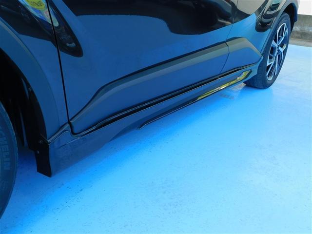 �T�C�h�X�J�[�g