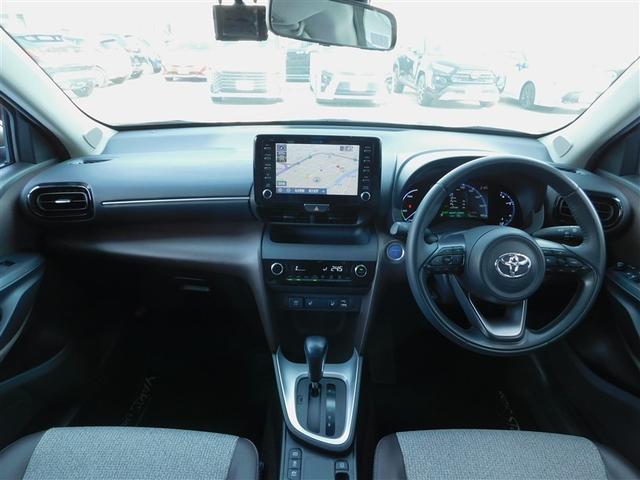 ヤリスクロス ハイブリッドＺ　スマ－トキ－　バックモニタ　運転席助手席エアバッグ　ＬＥＤヘットライト　クルコン　アルミ　ＥＳＣ　ＥＴＣ車載器　フルオートエアコン　パワーウィンドウ　Ｐシート　イモビ　キーレススタート　エアバッグ（6枚目）