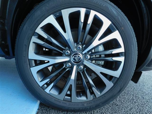 ヤリスクロス ハイブリッドＺ　スマ－トキ－　バックモニタ　運転席助手席エアバッグ　ＬＥＤヘットライト　クルコン　アルミ　ＥＳＣ　ＥＴＣ車載器　フルオートエアコン　パワーウィンドウ　Ｐシート　イモビ　キーレススタート　エアバッグ（33枚目）