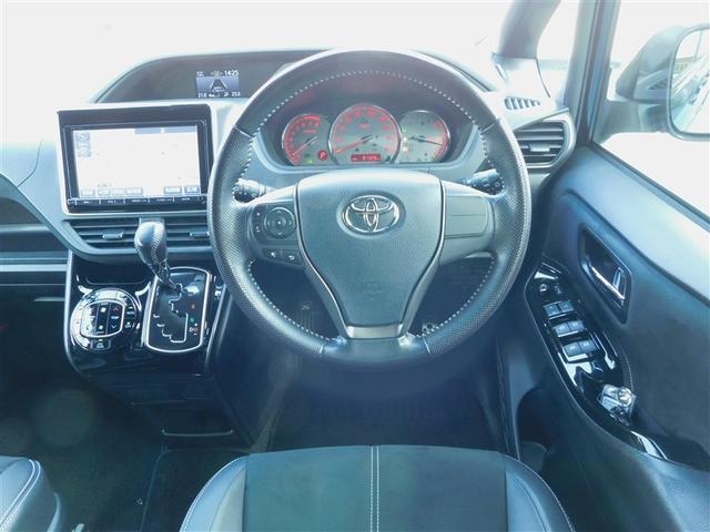 ヴォクシー ZS G’s ウォークスルー ナビTV Bカメラ アルミ エアロ LEDライト DVD再生 ミュージックプレイヤー接続可 エアバッグ パワースライドドア 横滑り防止 ドラレコ オートエアコン スマートキー ETC(5枚目)