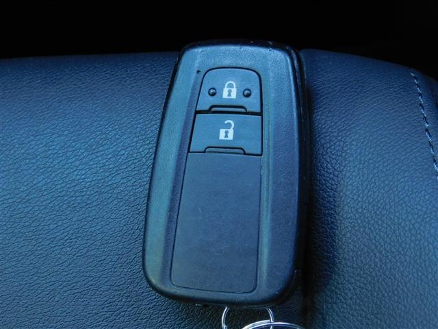 Ｃ－ＨＲ Ｇ　モード　ネロ　セーフティプラス　ＴＳＳ　地デジ　ＬＥＤライト　盗難防止　エアバッグ　クルーズＣ　ＴＶ　キーフリー　ＡＢＳ　アルミ　オートエアコン　Ｒカメラ　ＥＴＣ車載器　横滑り防止機能　ハーフレザーシート　スマートキ（24枚目）