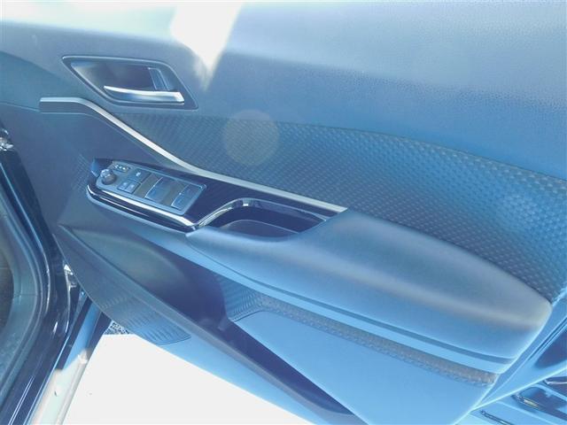 Ｃ－ＨＲ Ｇ　モード　ネロ　セーフティプラス　ＴＳＳ　地デジ　ＬＥＤライト　盗難防止　エアバッグ　クルーズＣ　ＴＶ　キーフリー　ＡＢＳ　アルミ　オートエアコン　Ｒカメラ　ＥＴＣ車載器　横滑り防止機能　ハーフレザーシート　スマートキ（32枚目）