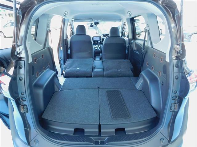 シエンタ ハイブリッド　ファンベースＧ　クエロ　衝突軽減ブレーキ　リアカメラ　両側パワースライドドア　ＬＥＤヘッドライト　スマートキー　キーフリー　点検記録簿　フルセグＴＶ　ナビＴＶ　横滑り防止装置　クルコン　ミュージックプレイヤー接続可　エアコン（12枚目）