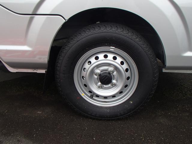 KC 4WD 届出済未使用車 禁煙車 5速マニュアル エアコン パワステ 三方開(18枚目)