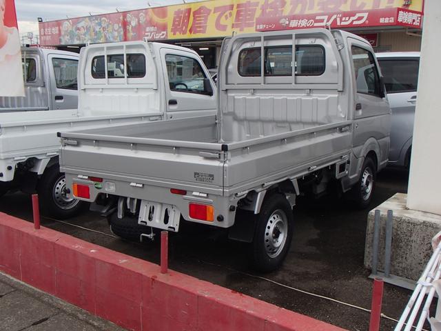 KC 4WD 届出済未使用車 禁煙車 5速マニュアル エアコン パワステ 三方開(8枚目)