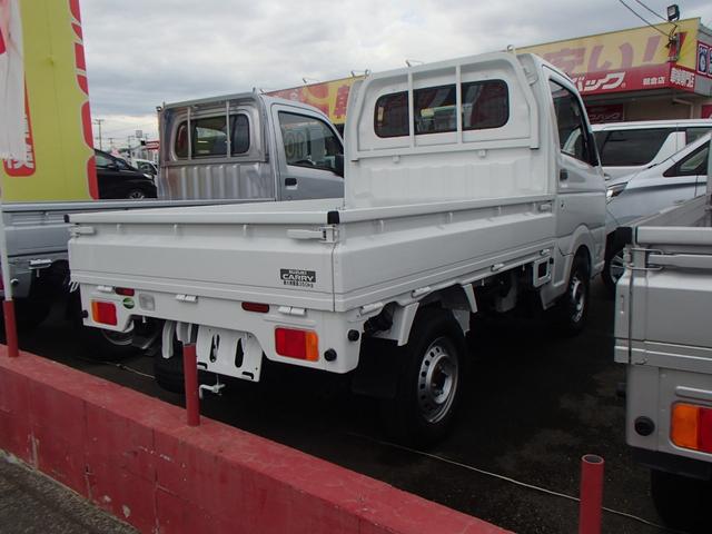 KC 4WD 届出済未使用車 禁煙車 5速マニュアル エアコン パワステ 三方開(4枚目)