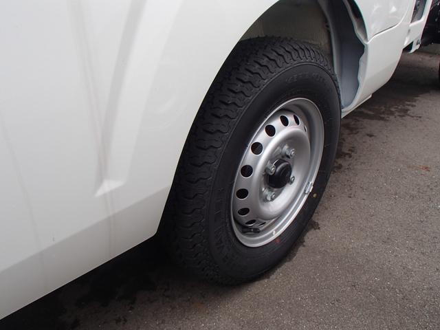 スタンダードSAIIIt 4WD 届出済未使用車 禁煙車 衝突被害軽減ブレーキ 5速マニュアル エアコン パワステ 三方開(9枚目)