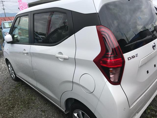 X 届出済未使用車 アイドリングストップ スマートキー ベンチシート 禁煙車 盗難防止システム(10枚目)