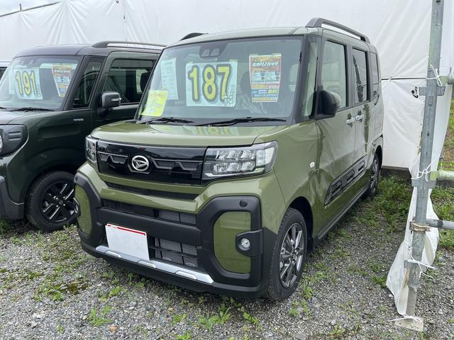 タント ファンクロス　届け出済み未使用車　両側電動スライドドア　クリアランスソナー　レーンアシスト　衝突被害軽減システム　オートライト　ＬＥＤヘッドランプ　スマートキー　アイドリングストップ　電動格納ミラー　シートヒーター（12枚目）