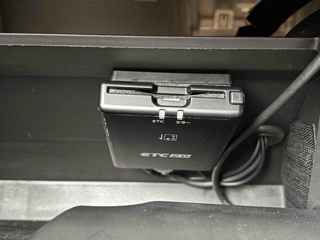 デイズ ハイウェイスター　Ｘ　バックカメラ　ナビ　クリアランスソナー　衝突被害軽減システム　オートライト　ＬＥＤヘッドランプ　スマートキー　アイドリングストップ　電動格納ミラー　ベンチシート　ＣＶＴ　盗難防止システム　ＡＢＳ（9枚目）