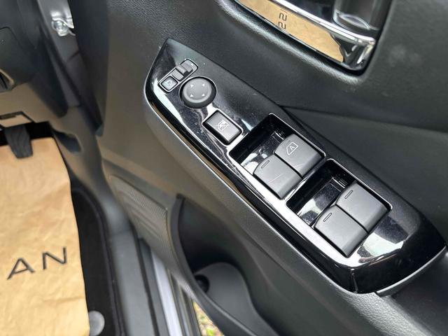 デイズ ハイウェイスター　Ｘ　バックカメラ　ナビ　クリアランスソナー　衝突被害軽減システム　オートライト　ＬＥＤヘッドランプ　スマートキー　アイドリングストップ　電動格納ミラー　ベンチシート　ＣＶＴ　盗難防止システム　ＡＢＳ（11枚目）