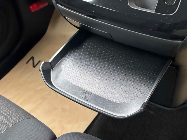 デイズ ハイウェイスター　Ｘ　バックカメラ　ナビ　クリアランスソナー　衝突被害軽減システム　オートライト　ＬＥＤヘッドランプ　スマートキー　アイドリングストップ　電動格納ミラー　ベンチシート　ＣＶＴ　盗難防止システム　ＡＢＳ（42枚目）