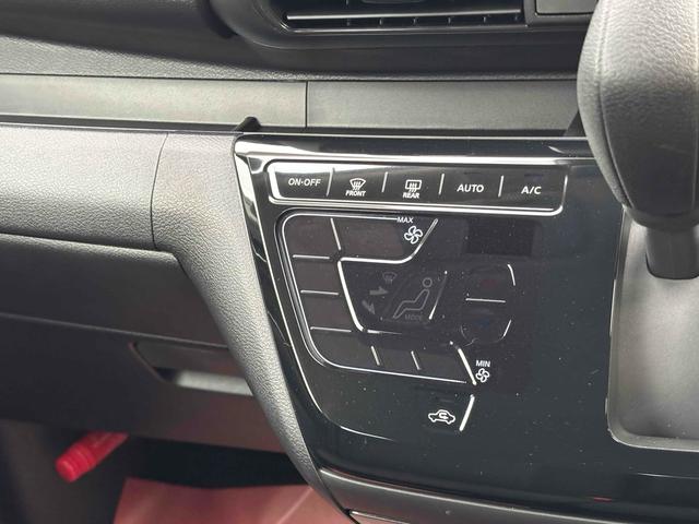 デイズ ハイウェイスター　Ｘ　バックカメラ　ナビ　クリアランスソナー　衝突被害軽減システム　オートライト　ＬＥＤヘッドランプ　スマートキー　アイドリングストップ　電動格納ミラー　ベンチシート　ＣＶＴ　盗難防止システム　ＡＢＳ（4枚目）