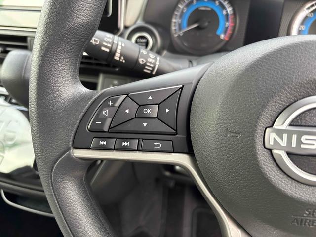 デイズ Ｘ　バックカメラ　クリアランスソナー　衝突被害軽減システム　オートライト　スマートキー　アイドリングストップ　電動格納ミラー　ベンチシート　ＣＶＴ　盗難防止システム　ＡＢＳ　ＥＳＣ　アルミホイール（10枚目）