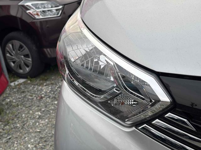 デイズ Ｘ　バックカメラ　クリアランスソナー　衝突被害軽減システム　オートライト　スマートキー　アイドリングストップ　電動格納ミラー　ベンチシート　ＣＶＴ　盗難防止システム　ＡＢＳ　ＥＳＣ　アルミホイール（14枚目）