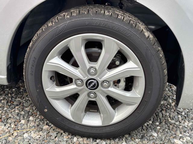 デイズ Ｘ　バックカメラ　クリアランスソナー　衝突被害軽減システム　オートライト　スマートキー　アイドリングストップ　電動格納ミラー　ベンチシート　ＣＶＴ　盗難防止システム　ＡＢＳ　ＥＳＣ　アルミホイール（20枚目）