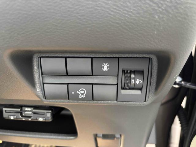 デイズ Ｘ　ＥＴＣ　クリアランスソナー　衝突被害軽減システム　オートライト　スマートキー　アイドリングストップ　電動格納ミラー　ベンチシート　ＣＶＴ　盗難防止システム　ＡＢＳ　ＥＳＣ　アルミホイール（10枚目）