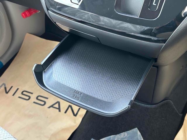 デイズ Ｘ　ＥＴＣ　クリアランスソナー　衝突被害軽減システム　オートライト　スマートキー　アイドリングストップ　電動格納ミラー　ベンチシート　ＣＶＴ　盗難防止システム　ＡＢＳ　ＥＳＣ　アルミホイール（38枚目）