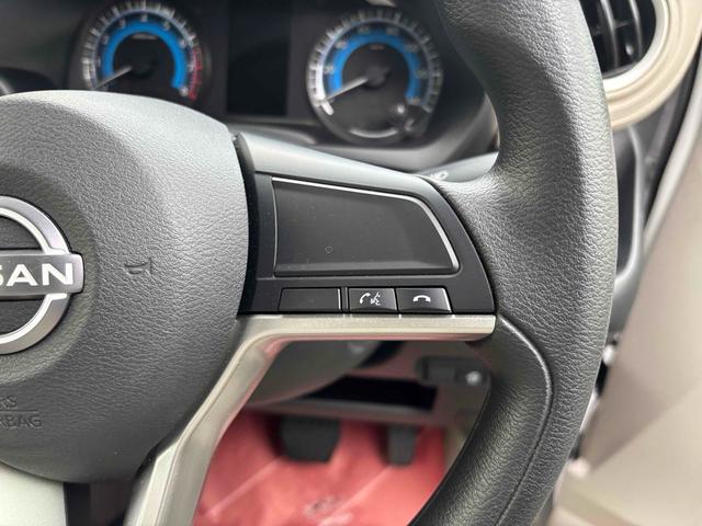 デイズ Ｘ　クリアランスソナー　衝突被害軽減システム　オートライト　スマートキー　アイドリングストップ　電動格納ミラー　ベンチシート　ＣＶＴ　盗難防止システム　ＡＢＳ　ＥＳＣ　アルミホイール　衝突安全ボディ（11枚目）