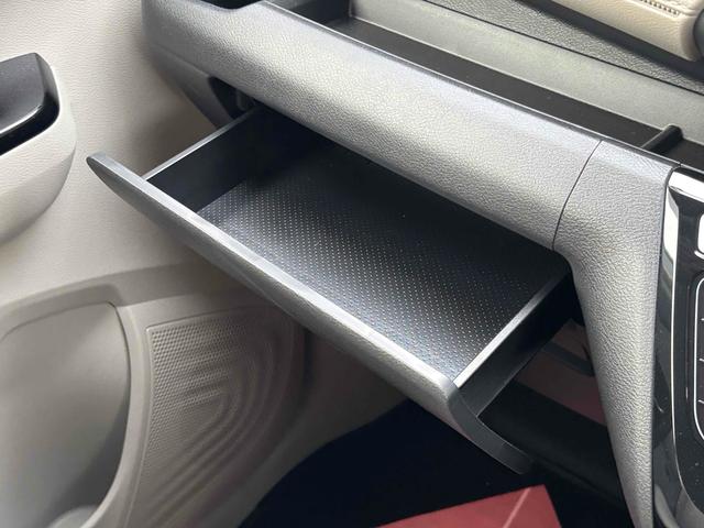 デイズ Ｘ　クリアランスソナー　衝突被害軽減システム　オートライト　スマートキー　アイドリングストップ　電動格納ミラー　ベンチシート　ＣＶＴ　盗難防止システム　ＡＢＳ　ＥＳＣ　アルミホイール　衝突安全ボディ（12枚目）