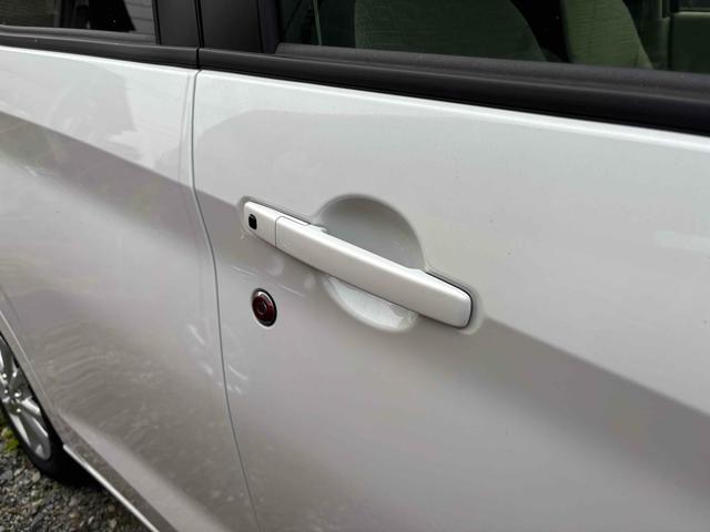 デイズ Ｘ　クリアランスソナー　衝突被害軽減システム　オートライト　スマートキー　アイドリングストップ　電動格納ミラー　ベンチシート　ＣＶＴ　盗難防止システム　ＡＢＳ　ＥＳＣ　アルミホイール　衝突安全ボディ（19枚目）