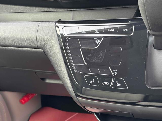 デイズ Ｘ　４ＷＤ　クリアランスソナー　衝突被害軽減システム　オートライト　スマートキー　アイドリングストップ　電動格納ミラー　シートヒーター　ベンチシート　ＣＶＴ　盗難防止システム　ＡＢＳ　ＥＳＣ（5枚目）