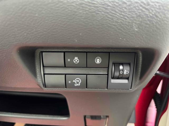 デイズ Ｘ　４ＷＤ　クリアランスソナー　衝突被害軽減システム　オートライト　スマートキー　アイドリングストップ　電動格納ミラー　シートヒーター　ベンチシート　ＣＶＴ　盗難防止システム　ＡＢＳ　ＥＳＣ（9枚目）