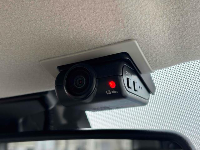 デイズ Ｘ　ドライブレコーダー　バックカメラ　クリアランスソナー　衝突被害軽減システム　オートライト　スマートキー　アイドリングストップ　電動格納ミラー　ベンチシート　ＣＶＴ　盗難防止システム　ＡＢＳ　ＥＳＣ（8枚目）