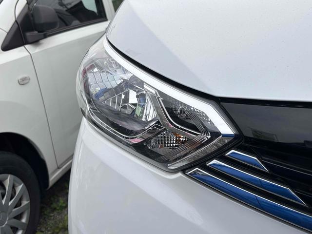 デイズ Ｘ　ドライブレコーダー　バックカメラ　クリアランスソナー　衝突被害軽減システム　オートライト　スマートキー　アイドリングストップ　電動格納ミラー　ベンチシート　ＣＶＴ　盗難防止システム　ＡＢＳ　ＥＳＣ（15枚目）