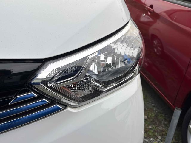 デイズ Ｘ　ドライブレコーダー　バックカメラ　クリアランスソナー　衝突被害軽減システム　オートライト　スマートキー　アイドリングストップ　電動格納ミラー　ベンチシート　ＣＶＴ　盗難防止システム　ＡＢＳ　ＥＳＣ（16枚目）