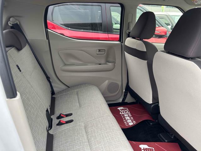 デイズ Ｘ　ドライブレコーダー　バックカメラ　クリアランスソナー　衝突被害軽減システム　オートライト　スマートキー　アイドリングストップ　電動格納ミラー　ベンチシート　ＣＶＴ　盗難防止システム　ＡＢＳ　ＥＳＣ（24枚目）