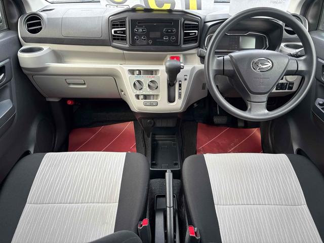 ミライース Ｘ　リミテッドＳＡＩＩＩ　クリアランスソナー　衝突被害軽減システム　オートマチックハイビーム　ＬＥＤヘッドランプ　キーレスエントリー　アイドリングストップ　電動格納ミラー　ＣＶＴ　盗難防止システム　ＡＢＳ　ＥＳＣ　ＣＤ（2枚目）