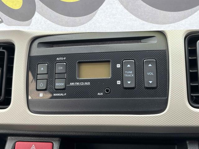 アルト Ｌ　クリアランスソナー　レーンアシスト　衝突被害軽減システム　オートライト　キーレスエントリー　アイドリングストップ　シートヒーター　ＣＶＴ　盗難防止システム　ＡＢＳ　ＥＳＣ　ＣＤ（4枚目）