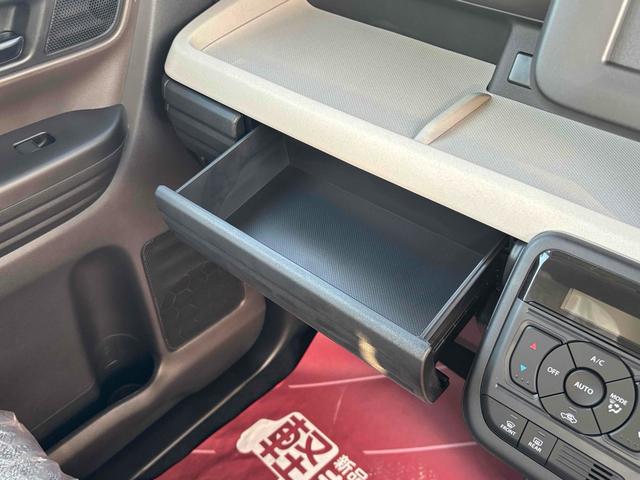 スペーシア ハイブリッドＧ　届け出済み未使用車　両側スライドドア　クリアランスソナー　衝突被害軽減システム　オートライト　ＬＥＤヘッドランプ　スマートキー　アイドリングストップ　電動格納ミラー　ベンチシート　ＣＶＴ（7枚目）