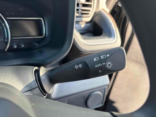 ムーヴ Ｌ　届け出済み未使用車　両側スライドドア　クリアランスソナー　衝突被害軽減システム　オートライト　ＬＥＤヘッドランプ　アイドリングストップ　電動格納ミラー　ベンチシート　ＣＶＴ　盗難防止システム　ＡＢＳ（10枚目）