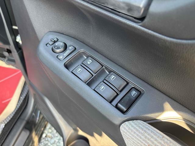 ムーヴ Ｌ　届け出済み未使用車　両側スライドドア　クリアランスソナー　衝突被害軽減システム　オートライト　ＬＥＤヘッドランプ　アイドリングストップ　電動格納ミラー　ベンチシート　ＣＶＴ　盗難防止システム　ＡＢＳ（11枚目）