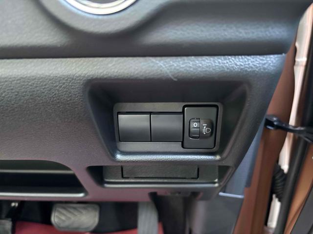 スペーシア ハイブリッドＧ　届け出済み未使用車　両側スライドドア　クリアランスソナー　衝突被害軽減システム　オートライト　ＬＥＤヘッドランプ　スマートキー　アイドリングストップ　電動格納ミラー　ベンチシート　ＣＶＴ（6枚目）