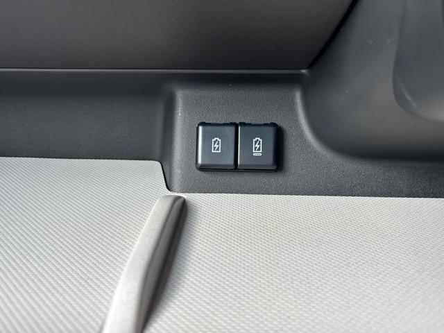 スペーシア ハイブリッドＸ　届け出済み未使用車　両側電動スライドドア　クリアランスソナー　衝突被害軽減システム　オートライト　ＬＥＤヘッドランプ　スマートキー　アイドリングストップ　電動格納ミラー　シートヒーター　ベンチシート（9枚目）