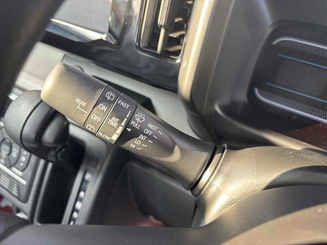 スペーシア ハイブリッドＸ　届け出済み未使用車　両側電動スライドドア　クリアランスソナー　衝突被害軽減システム　オートライト　ＬＥＤヘッドランプ　スマートキー　アイドリングストップ　電動格納ミラー　シートヒーター　ベンチシート（10枚目）