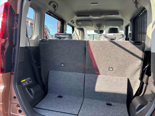 スペーシア ハイブリッドＸ　届け出済み未使用車　両側電動スライドドア　クリアランスソナー　衝突被害軽減システム　オートライト　ＬＥＤヘッドランプ　スマートキー　アイドリングストップ　電動格納ミラー　シートヒーター　ベンチシート（37枚目）