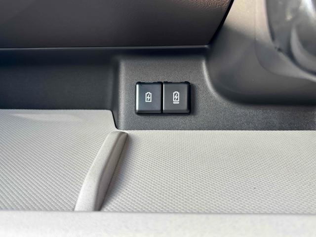 スペーシア ハイブリッドＸ　届け出済み未使用車　両側電動スライドドア　クリアランスソナー　衝突被害軽減システム　オートライト　ＬＥＤヘッドランプ　スマートキー　アイドリングストップ　電動格納ミラー　シートヒーター　ベンチシート（9枚目）