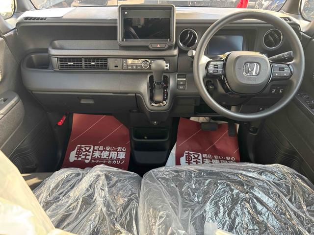 Ｎ－ＢＯＸカスタム ベースグレード　届け出済み未使用車　バックカメラ　両側電動スライドドア　クリアランスソナー　オートクルーズコントロール　レーンアシスト　衝突被害軽減システム　オートライト　ＬＥＤヘッドランプ　スマートキー（2枚目）