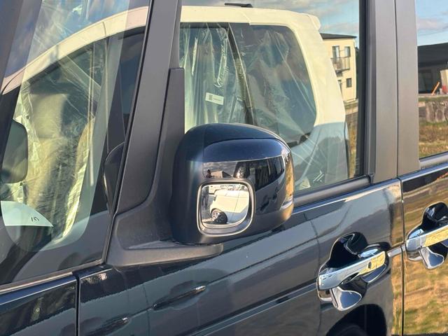 Ｎ－ＢＯＸカスタム ベースグレード　届け出済み未使用車　バックカメラ　両側電動スライドドア　クリアランスソナー　オートクルーズコントロール　レーンアシスト　衝突被害軽減システム　オートライト　ＬＥＤヘッドランプ　スマートキー（17枚目）