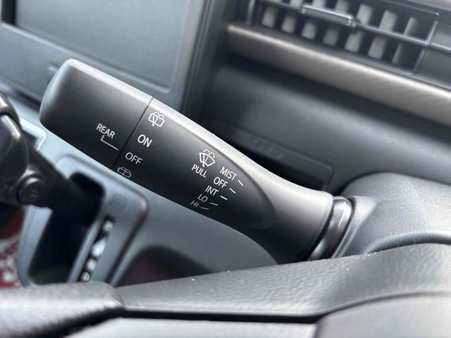 ワゴンＲ ＦＸ　届け出済み未使用車　クリアランスソナー　レーンアシスト　衝突被害軽減システム　オートライト　スマートキー　電動格納ミラー　シートヒーター　ベンチシート　ＣＶＴ　盗難防止システム　ＡＢＳ　ＥＳＣ（9枚目）