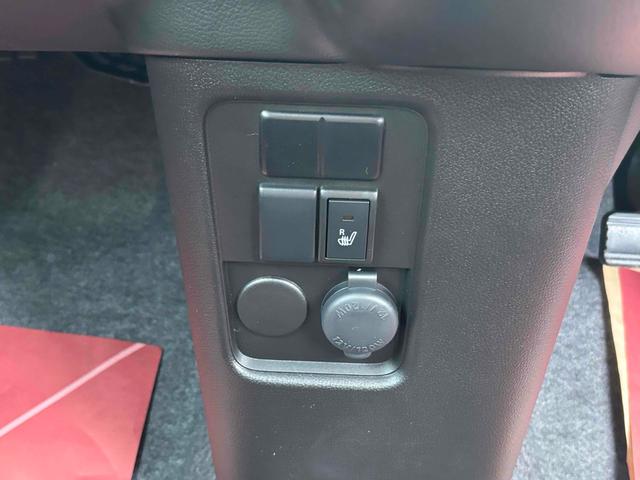 ワゴンＲ ＦＸ　クリアランスソナー　レーンアシスト　衝突被害軽減システム　オートライト　スマートキー　電動格納ミラー　シートヒーター　ベンチシート　ＣＶＴ　盗難防止システム　ＡＢＳ　ＥＳＣ　衝突安全ボディ　エアコン（7枚目）