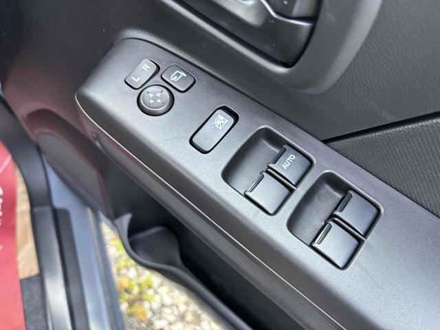 ワゴンＲ ＦＸ　クリアランスソナー　レーンアシスト　衝突被害軽減システム　オートライト　スマートキー　電動格納ミラー　シートヒーター　ベンチシート　ＣＶＴ　盗難防止システム　ＡＢＳ　ＥＳＣ　衝突安全ボディ　エアコン（11枚目）