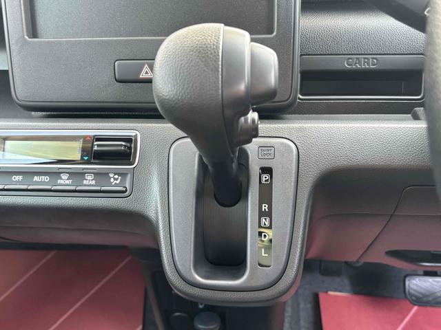 ワゴンＲ ＦＸ　届け出済み未使用車　クリアランスソナー　レーンアシスト　衝突被害軽減システム　オートライト　スマートキー　電動格納ミラー　シートヒーター　ベンチシート　ＣＶＴ　盗難防止システム　ＡＢＳ　ＥＳＣ（4枚目）